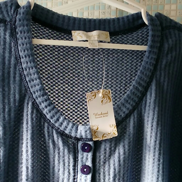 NWT Navy blue sweater by Suzanne Betro - Picture 3 of 5